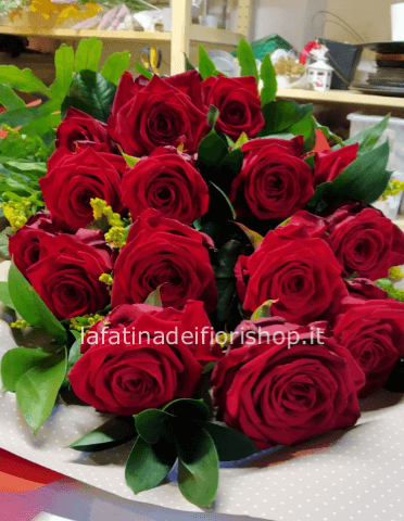 Dozzina di rose rosse